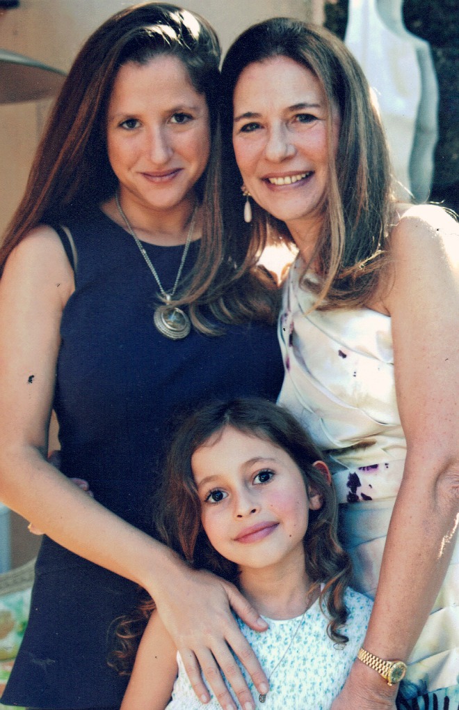  Andrea Kaufmann com a mãe, Anita, e a filha Ana